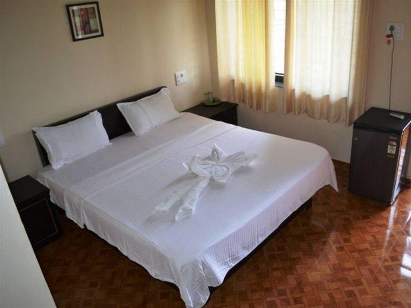 Pleasure Beach Resort Morjim Buitenkant foto