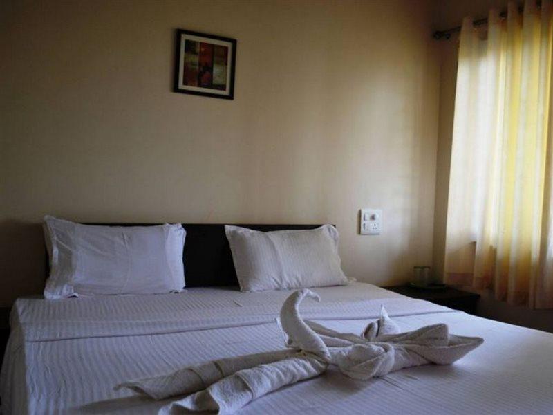 Pleasure Beach Resort Morjim Buitenkant foto