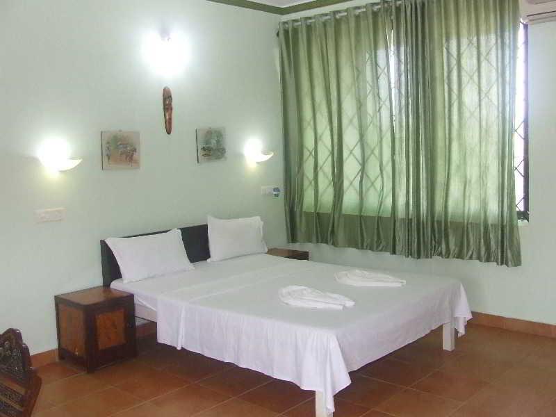 Pleasure Beach Resort Morjim Buitenkant foto