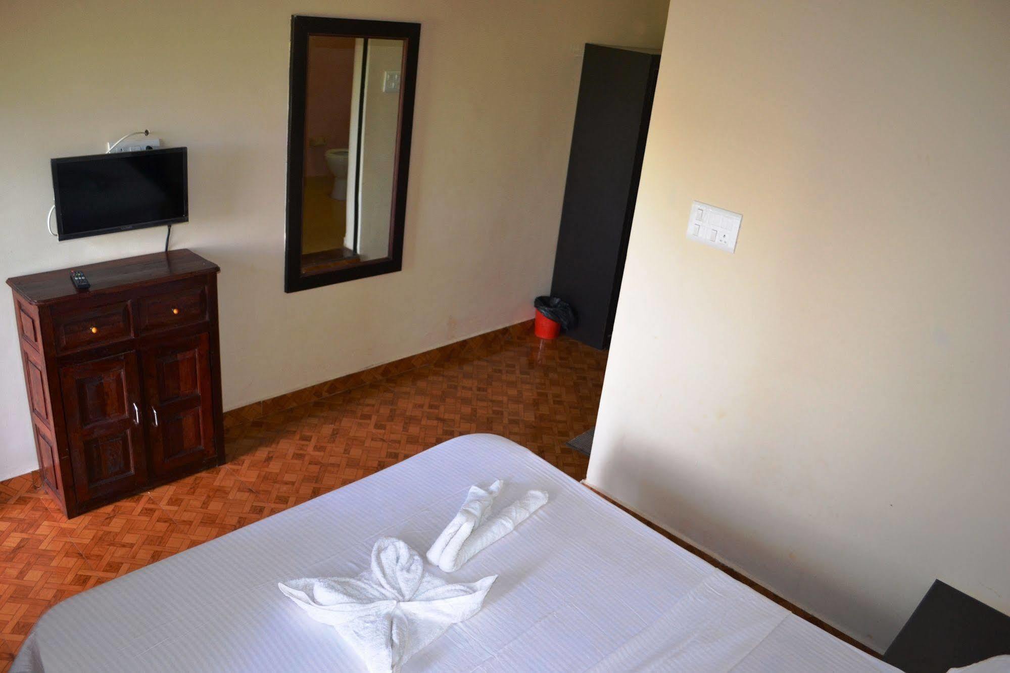 Pleasure Beach Resort Morjim Buitenkant foto