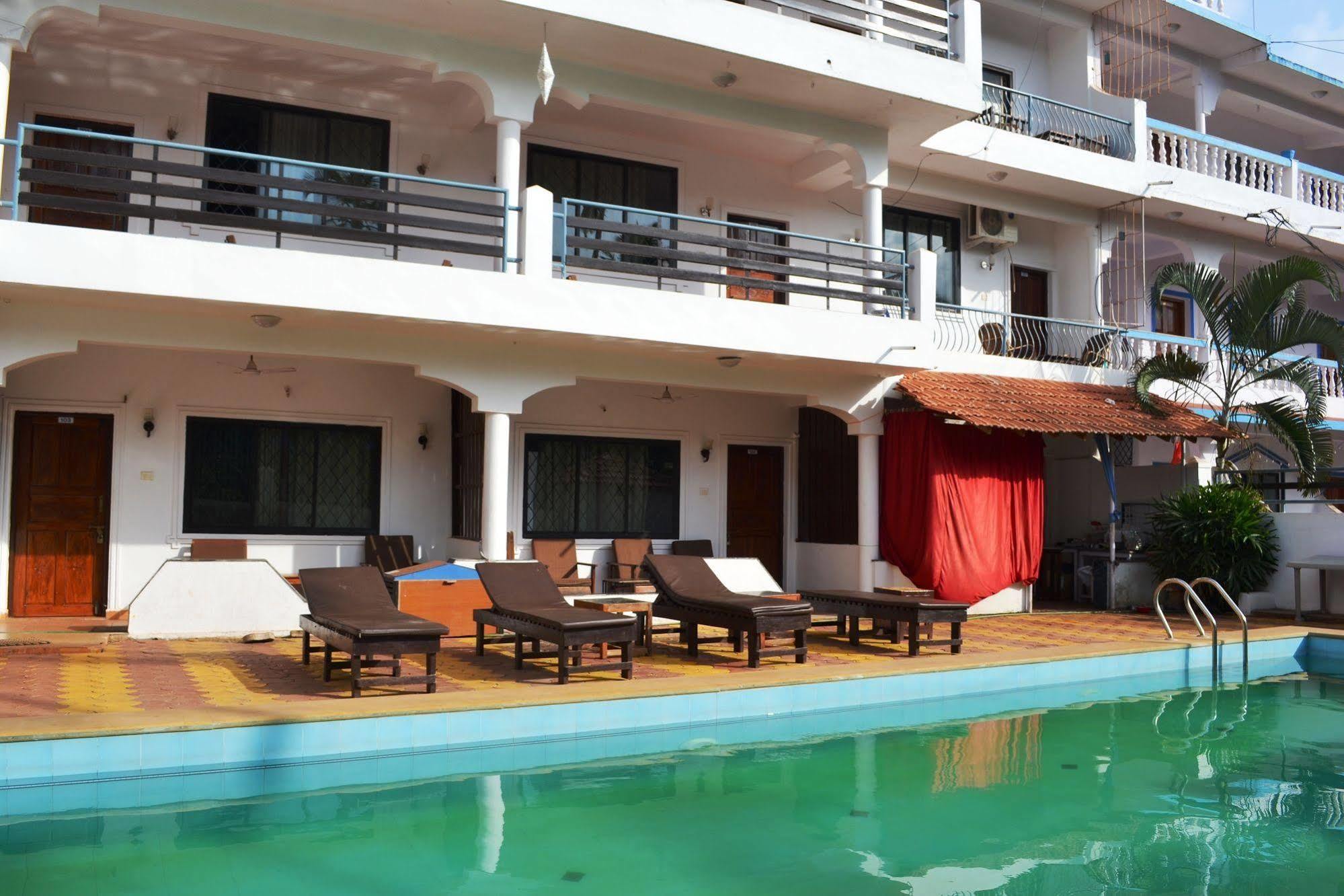 Pleasure Beach Resort Morjim Buitenkant foto