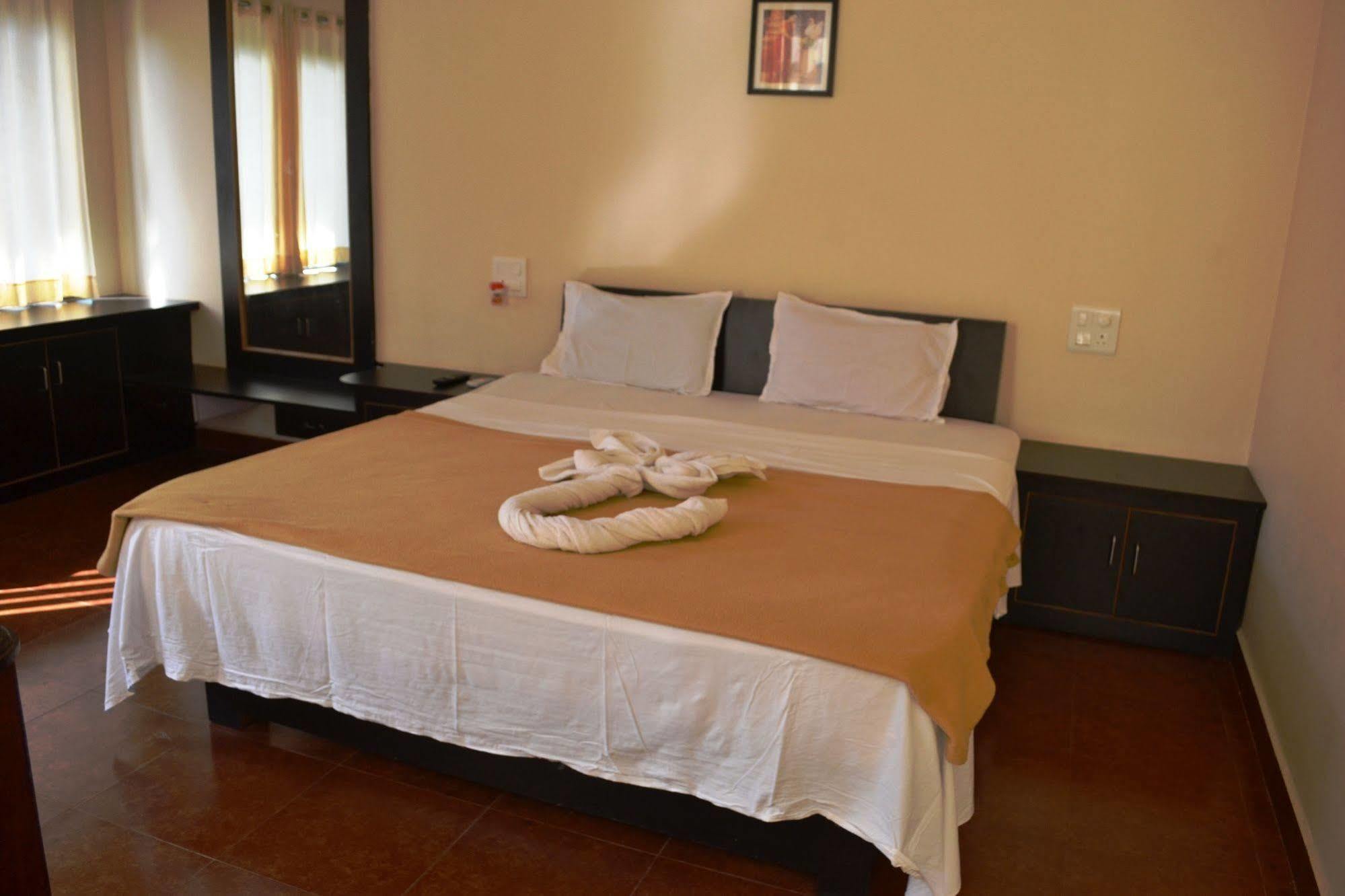 Pleasure Beach Resort Morjim Buitenkant foto